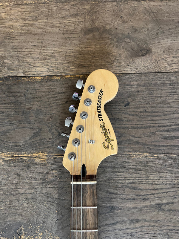 USED Squier by Fender Affinity Stratocaster HH in Metallic Burgundy