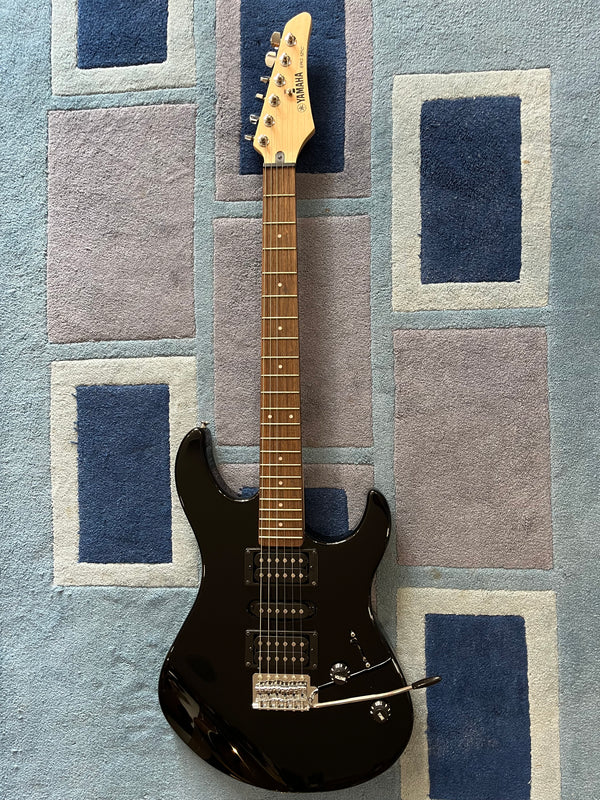 YAMAHA ERG121BK ELECTRIC GUITAR