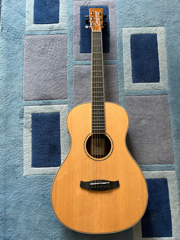 Tanglewood TRX8E Parlour size electroacoustic. Roadster X series