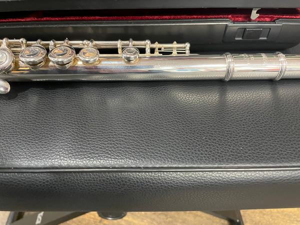 USED YAMAHA YFL211S Flute