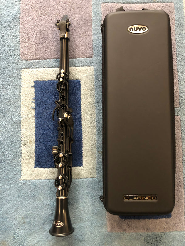 NUVO Clarineo C Clarinet Outfit