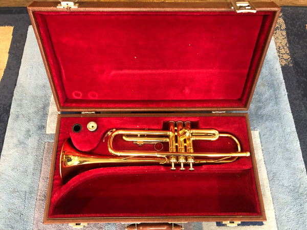 Yamaha YTR1335 Bb Trumpet Outfit