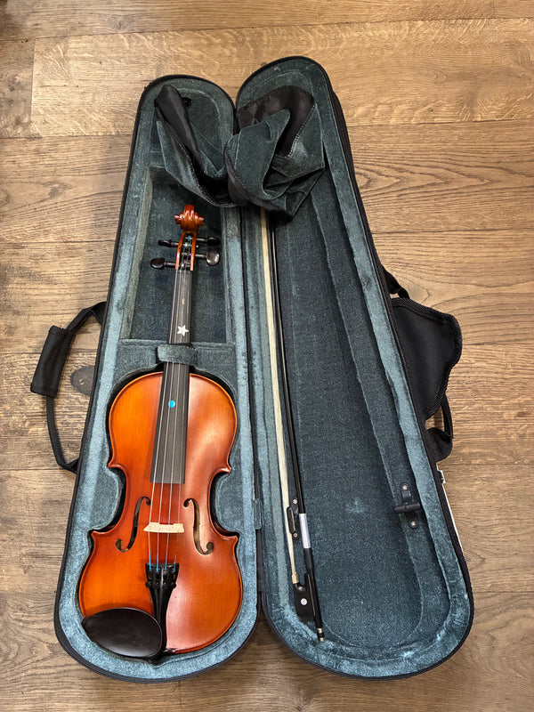 3/4 Size Student Violin Outfit. Used Model.