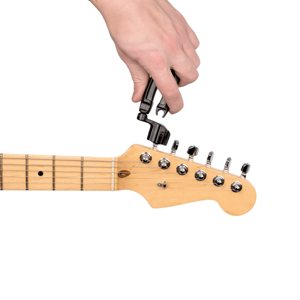 PRO-STRING WINDER WITH BUILT-IN STRING CUTTER