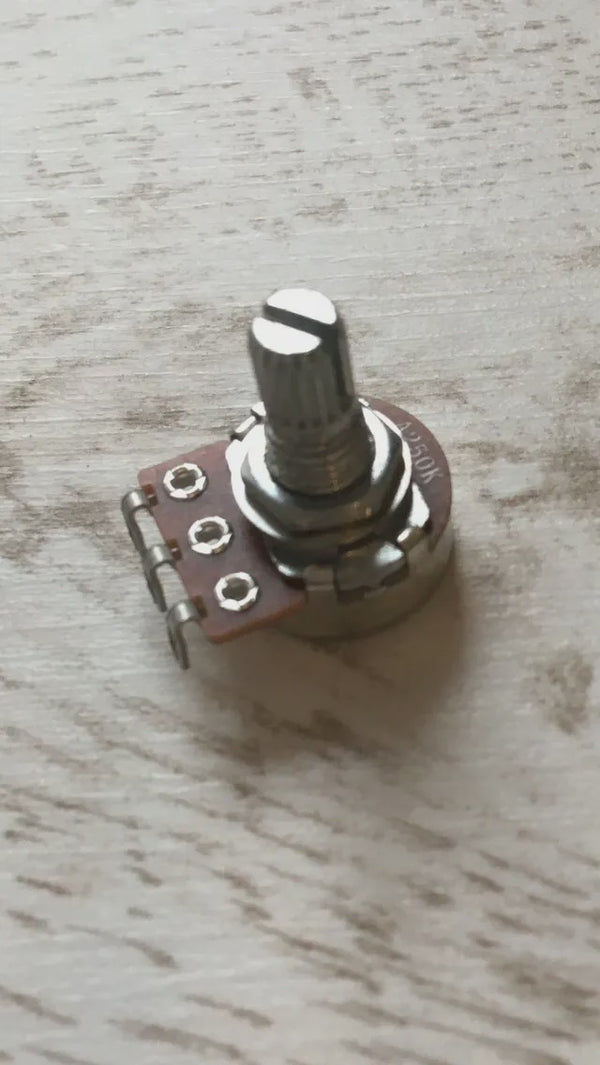 A500K Mini short shaft Potentiometer. Split shaft.